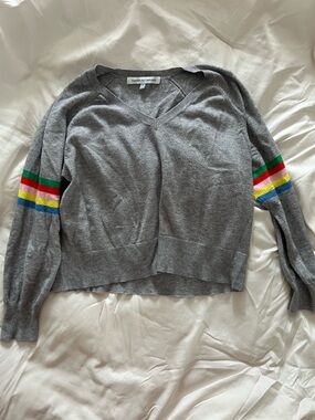 Vintage Style Cropped Sweater with Rainbow Striped Sleeves